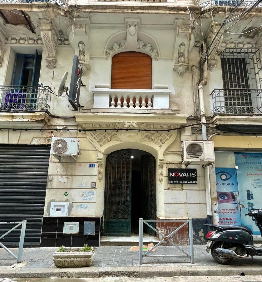 Appartement Dans Immeuble Haussmanien Algiers Exteriér fotografie