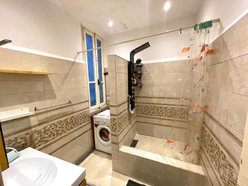 Appartement Dans Immeuble Haussmanien Algiers Exteriér fotografie