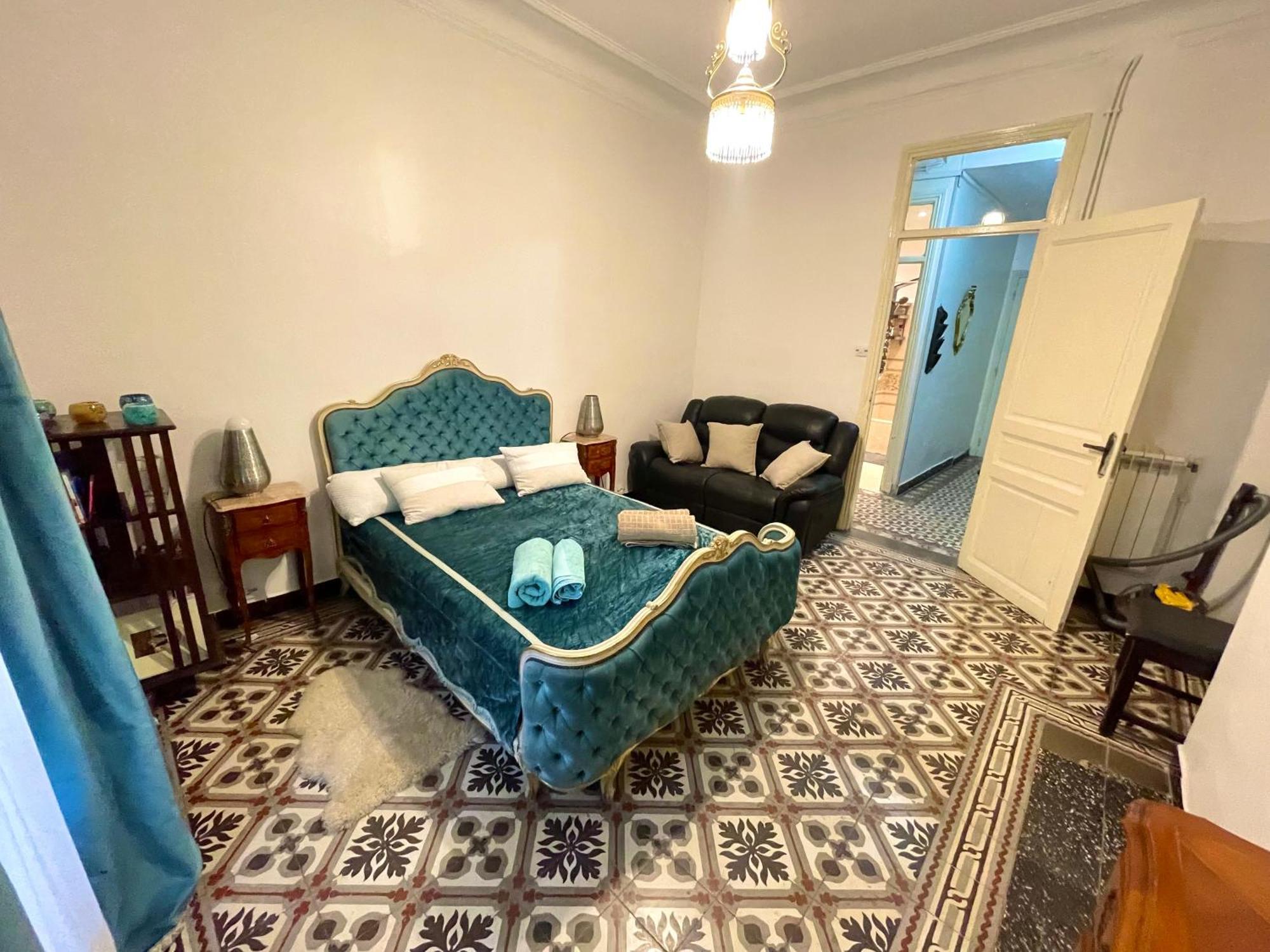 Appartement Dans Immeuble Haussmanien Algiers Exteriér fotografie